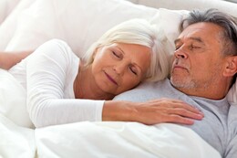 Schneller Einschlafen: 10 Tipps & Tricks (Anleitung zur Einschlaftechnik 4-7-8 Methode)