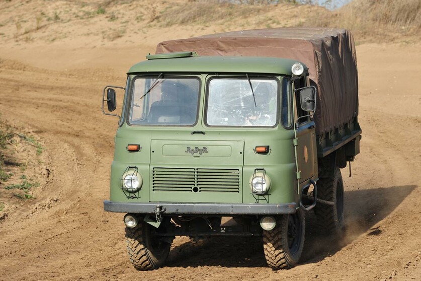 LKW | Militär-Truck ROBUR LO 3000 fahren