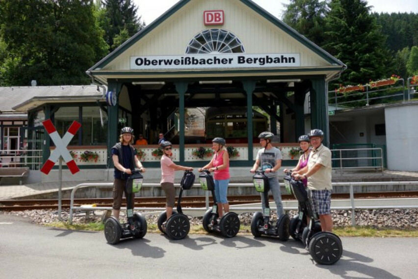 Segway Bergbahn-Weihnachtsbahnhof-Tour im Schwarzatal