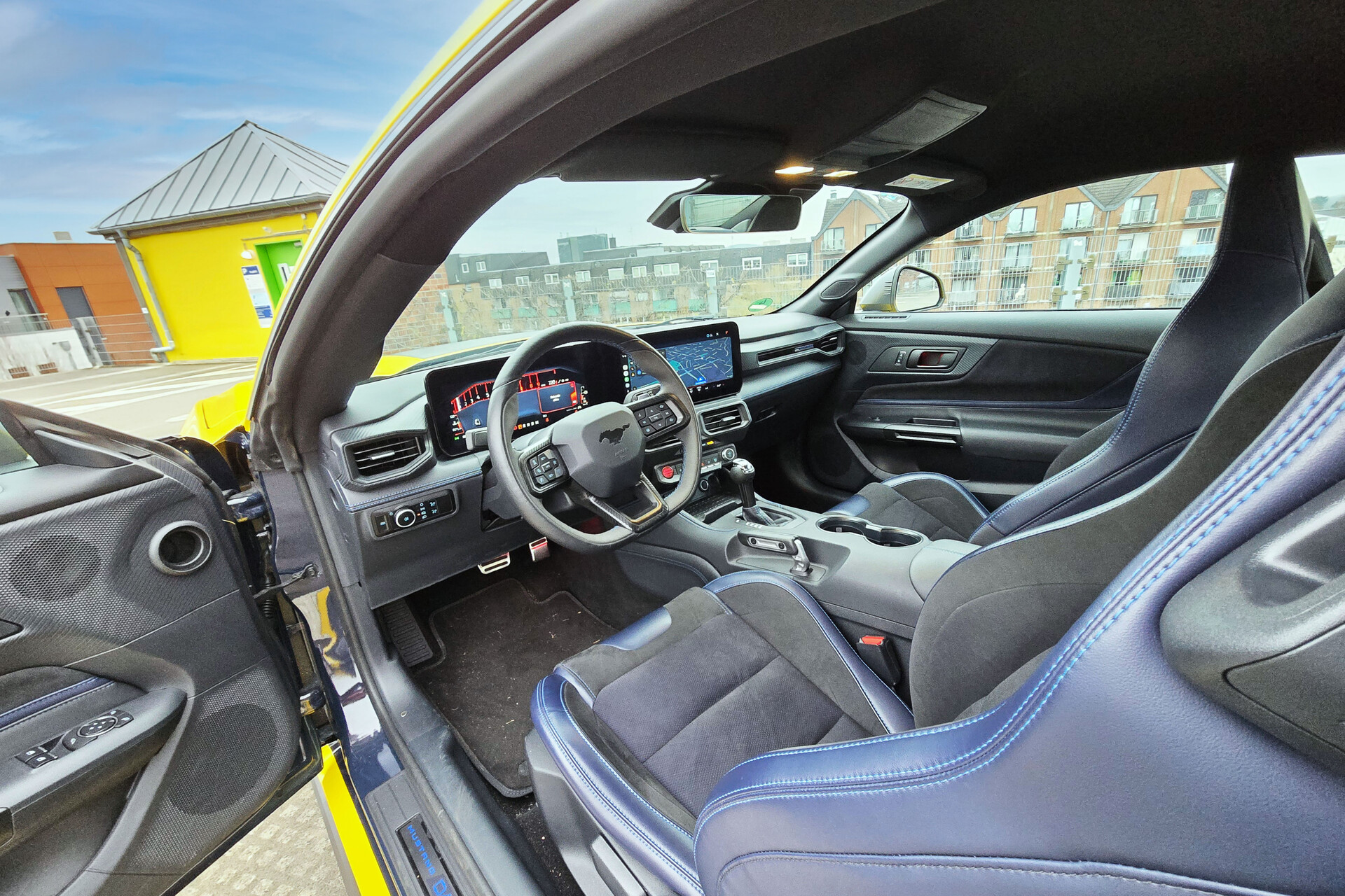 Ford Mustang GT Dark Horse mieten