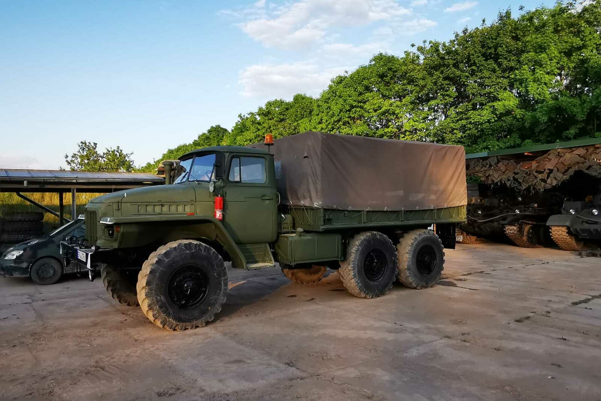 Mitfahren im LKW | Militär-Truck URAL-375