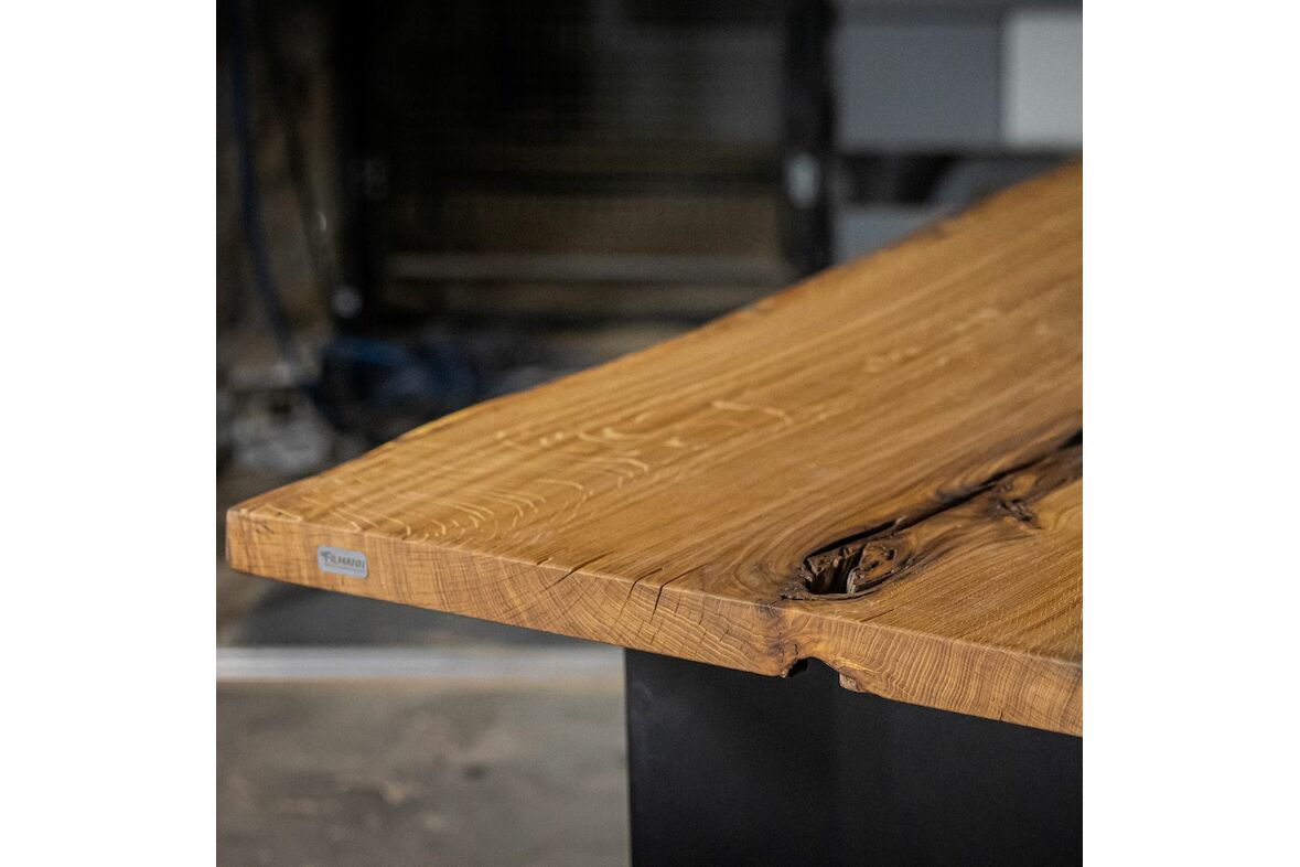 Massiver Holztisch Eiche - Esstisch aus einem Stück