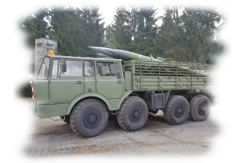 "3-Länder-Tour" Mitfahren im TATRA 813