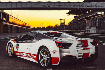 Rennstreckentraining Ferrari 488 - 3 Runden