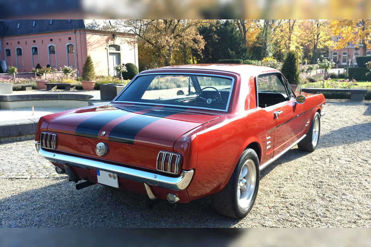 Ford Mustang Oldtimer mieten