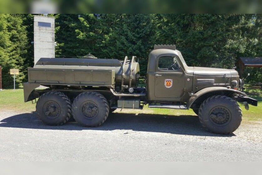 Grenztour XXL ZIL-157 + UAZ-469