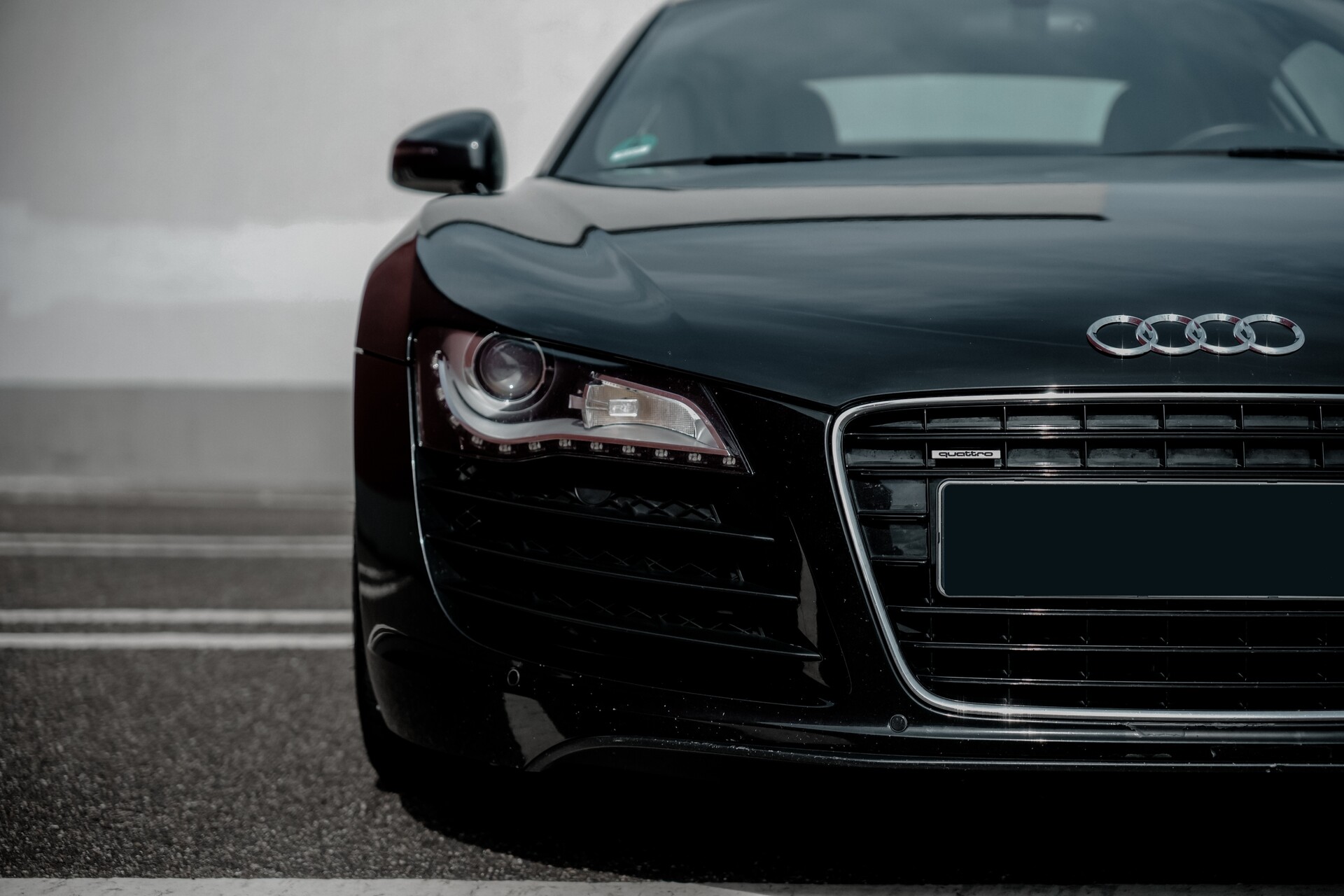 Audi R8 V8