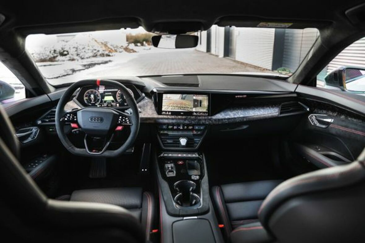 Audi RS e-tron GT performance mieten