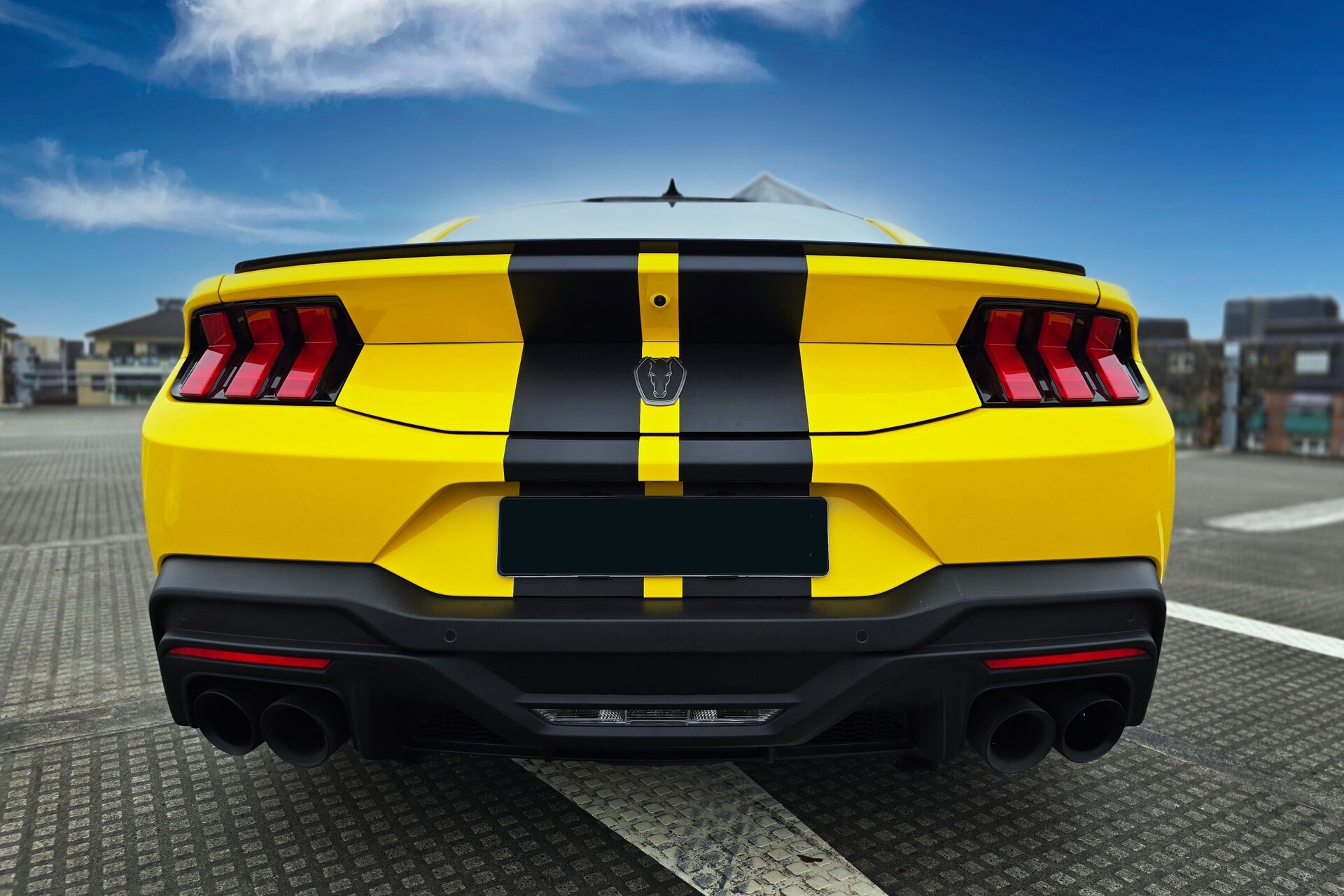 Ford Mustang GT Dark Horse mieten