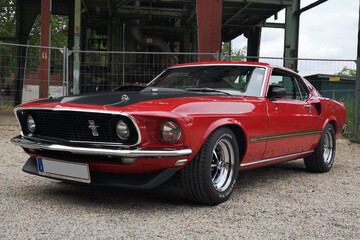 Ford Mustang Mach 1 mieten