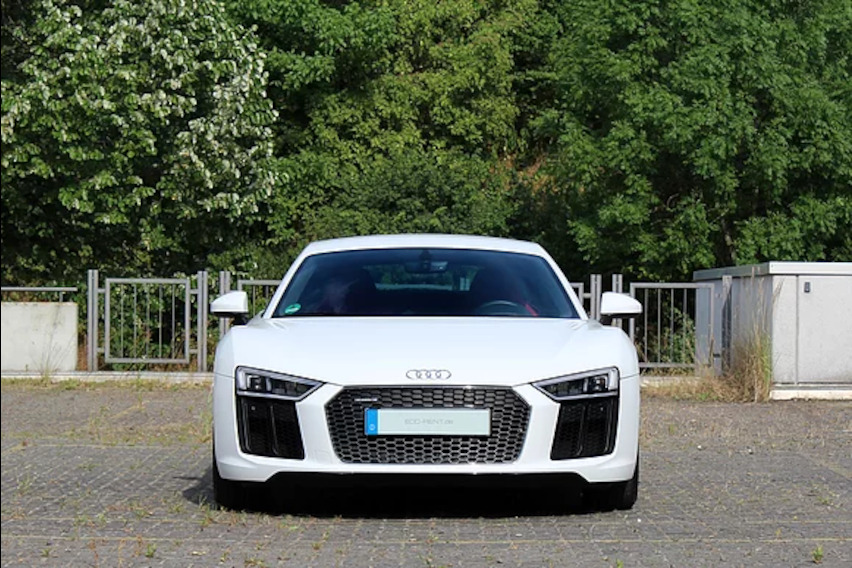 Audi R8 V10 Plus mieten