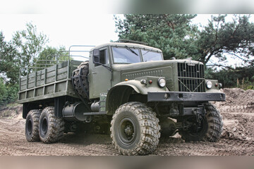 LKW | Militär-Truck selber fahren: KrAZ-255B (3 Runden)