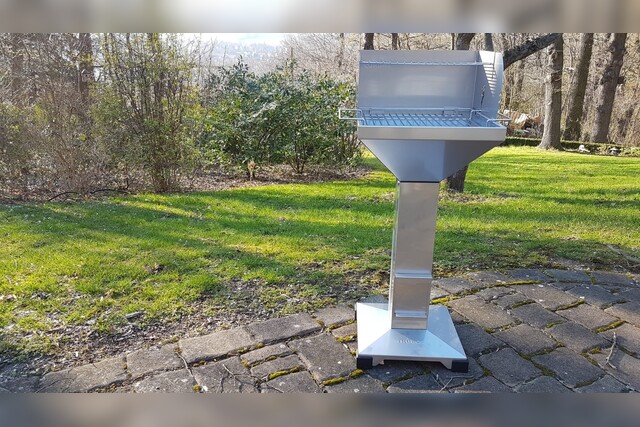 Grill, Thüros, Trichtergrill, Holzkohlegrill, Rost