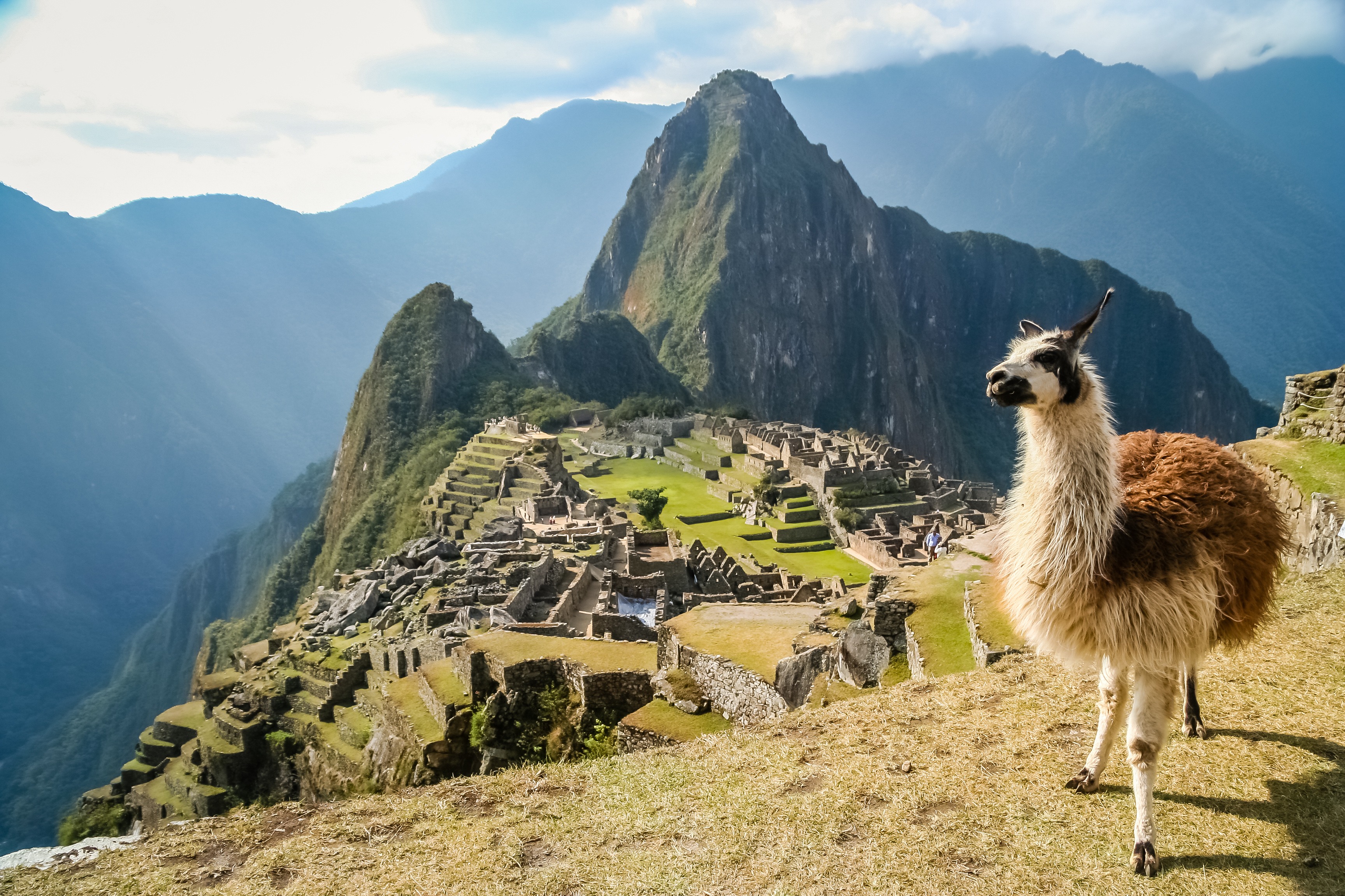 Hier sehen sie eindrucksvolle Natur um den Machu Picchu in Peru. | ©Adobe Stock _ Pav-Pro Photography