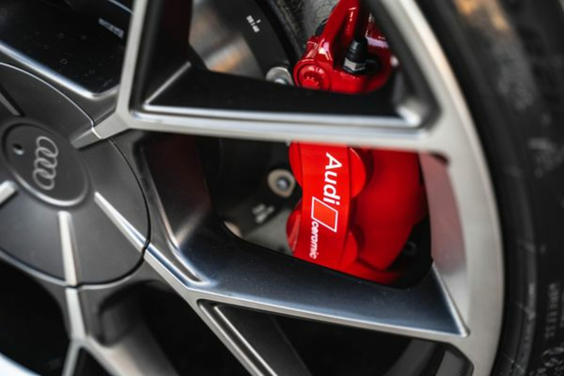 Audi RS e-tron GT performance mieten