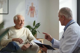 Prostatakrebs: Wie Männer im Alter mit der richtigen Vorsorge gelassen bleiben