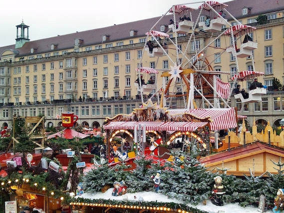 Dresden, Striezelmarkt, Riesenrad, Weihnachtsmarkt, Weihnachten, Tanne, grün, bunt