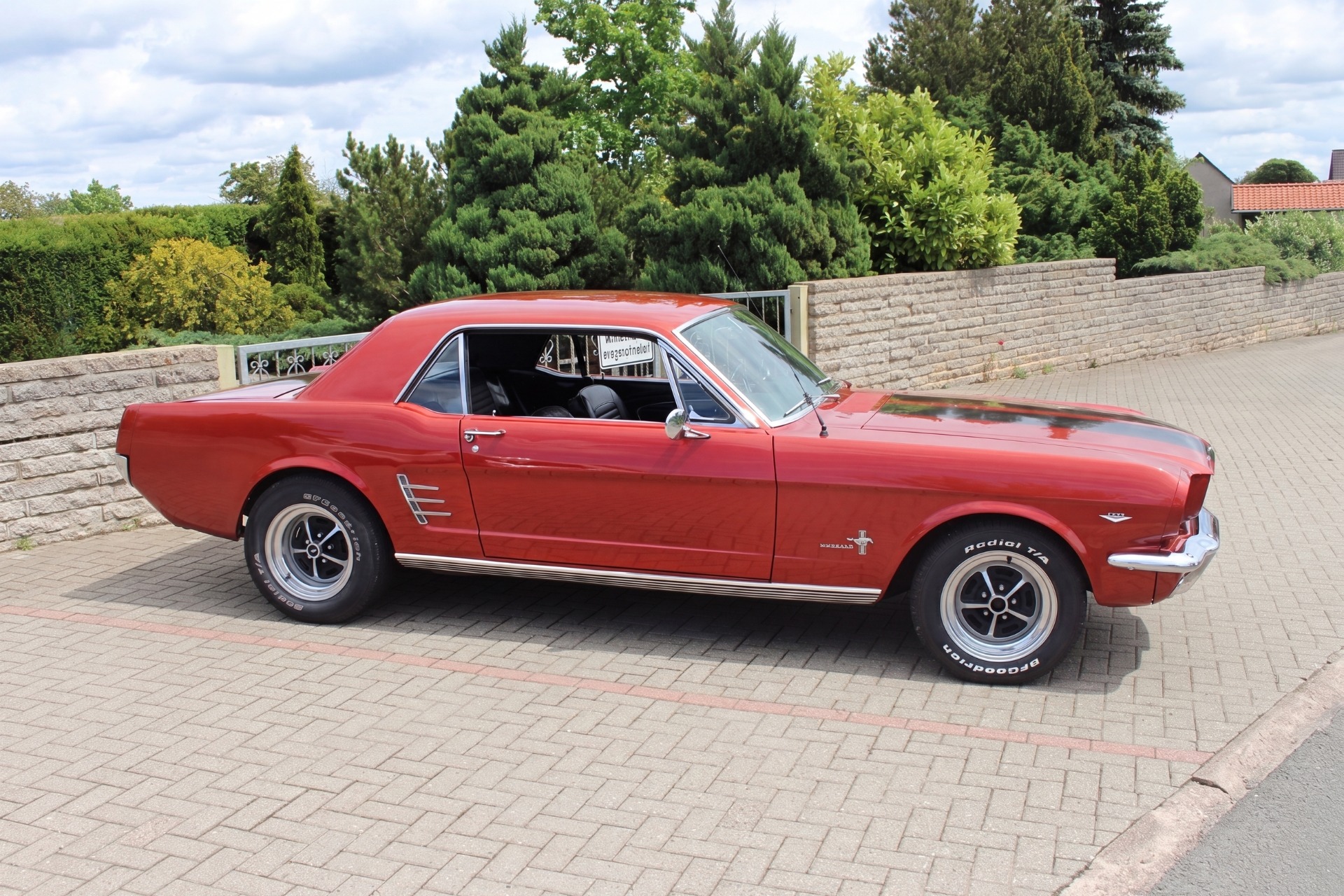 Ford Mustang Oldtimer mieten