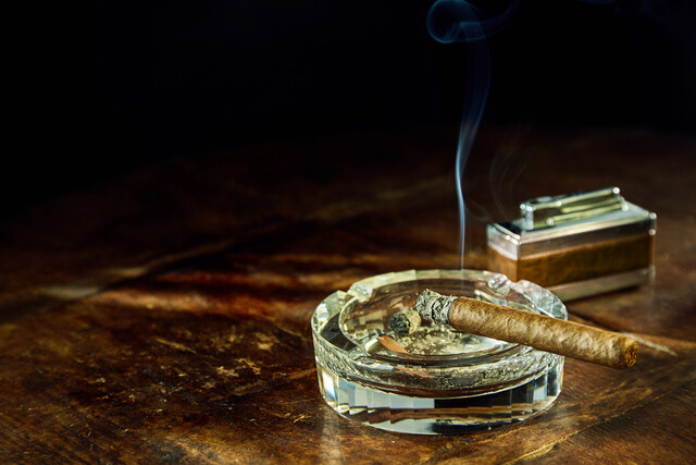 Stilvoll geniessen - Wie raucht man richtig Zigarre?