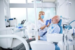 Zahnkliniken in Berlin: Die Top-5 im Vergleich bei Kosten & Kundenbewertungen (Erfahrungen)