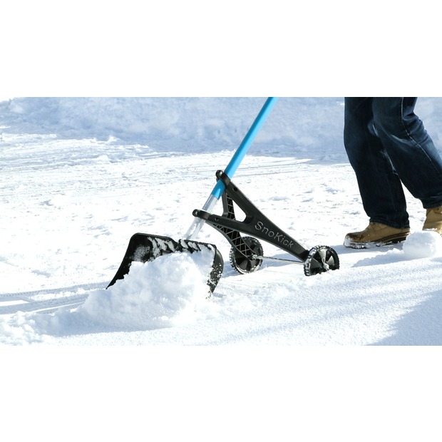 SnoKick® - Schneeschieber mit Rollen