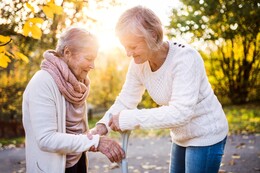Sturzprävention - 7 einfache Übungen für Senioren