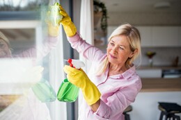 Fenster streifenfrei putzen: Mit diesen Tipps & Hausmitteln reinigen Sie Scheiben und Rahmen ohne Schlieren