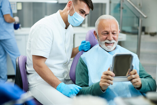Zahnimplantat Ungarn | Zahnimplantate Kosten | Zähne machen lassen | Erfahrungen | Krankenkasse