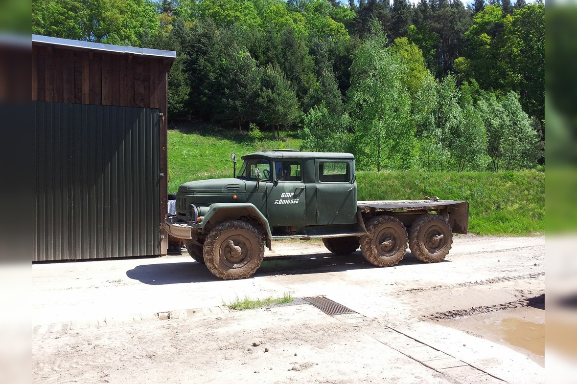 Mitfahren im LKW | Militär-Truck ZIL 6x6