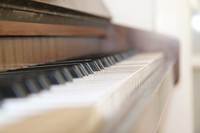 Klavier spielen lernen | Noten & Akkorde | online | kostenlos Bild zum Artikel: Klavier spielen lernen | Einsteiger | Anfänger