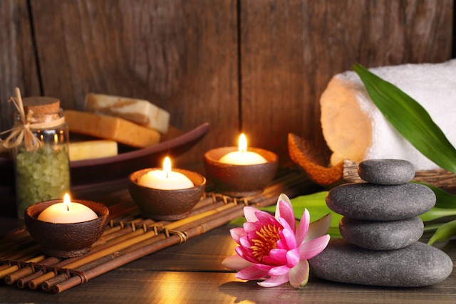 Wellness, Lotus, Kerzen, Entspannung, Spa, Salz, Seife, Hotstone, Massage, massieren, entspannen, relaxen, erholen, Erholung