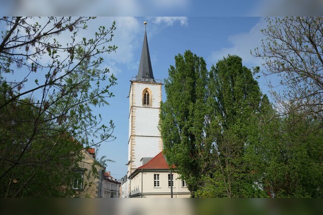 Nikolaiturm, Turmspitze, Mauerwerk aus Kalkspruchstein