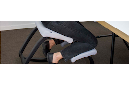 Ergonomische Kniestühle im Test – die besten Kniehocker 2022