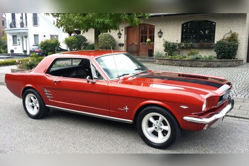 Ford Mustang Oldtimer mieten