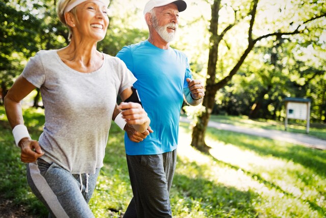 Joggen beginnen mit 50, 60 & 70 Jahre | Trainingsplan | Laufen lernen | anfangen | Senioren