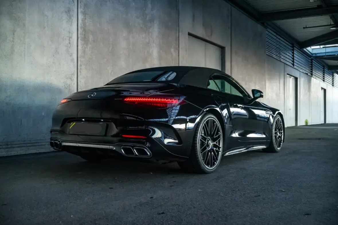 Mercedes AMG SL63 Roadster mieten