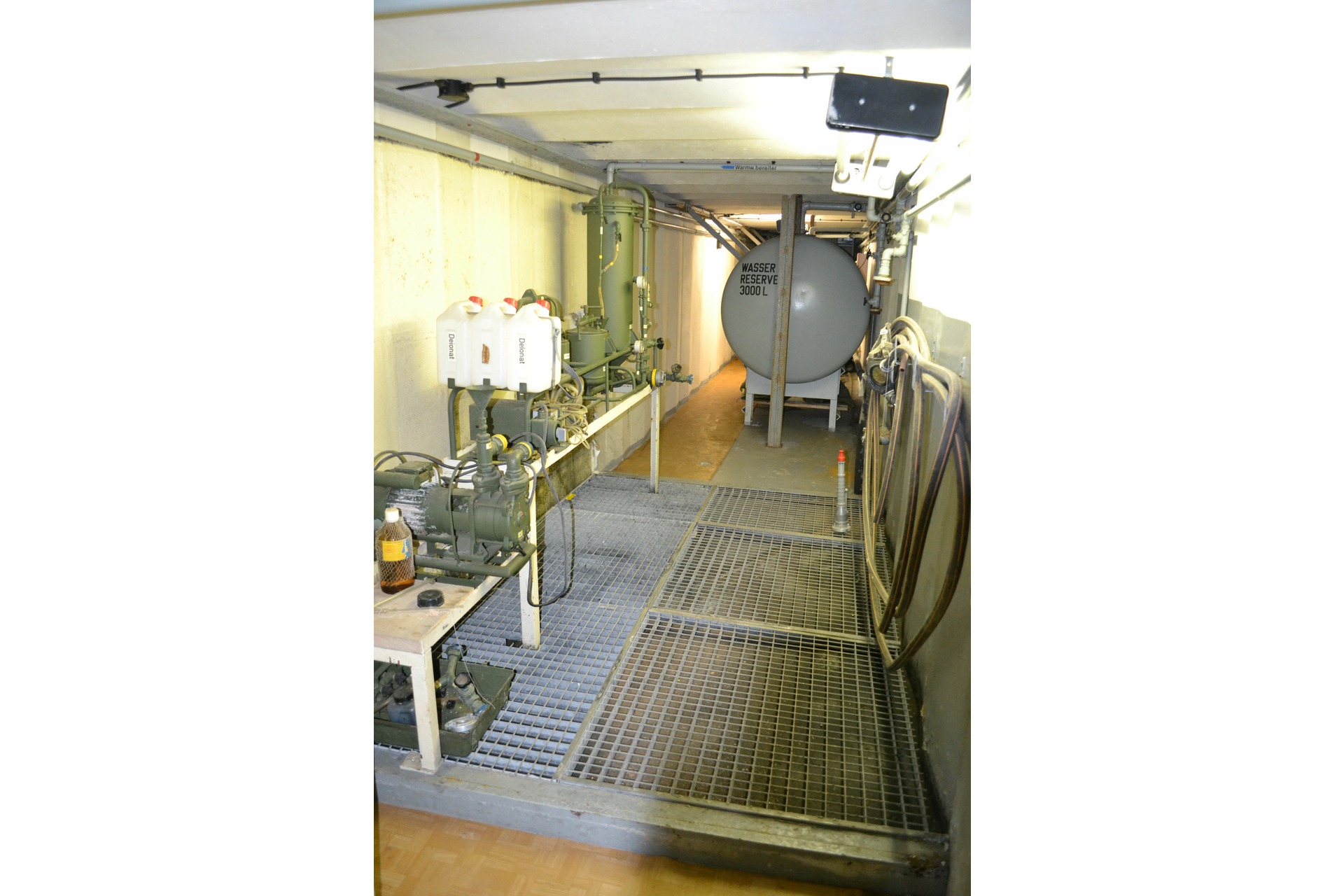 Übernachten im Stasi Bunker