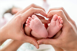 Überlebenspaket für frischgebackene Eltern: 8 Must-haves für das Care Paket zur Geburt