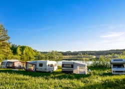 Die Top 3-Reiseziele mit Tipps & Kosten für Einsteiger Wohnmobil-Urlaub ab 899,- €/ Woche Die Top 3-Reiseziele mit Tipps & Kosten für Einsteiger Wohnmobil-Urlaub ab 899,- €/ Woche