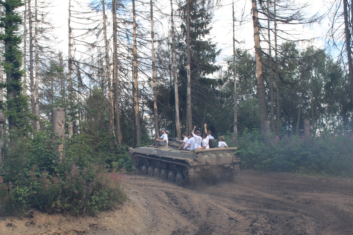 Mitfahren im Panzer: Gruppenticket