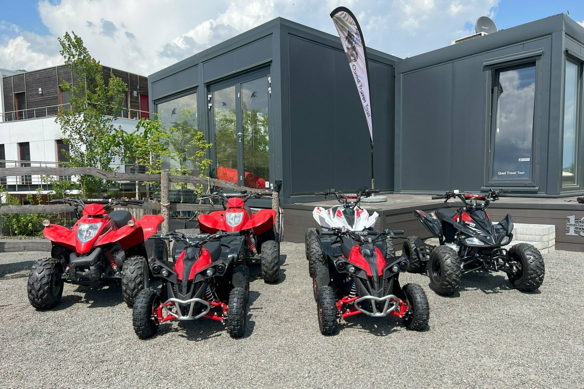 Quad fahren: Parcour für Kinder am Hainer See