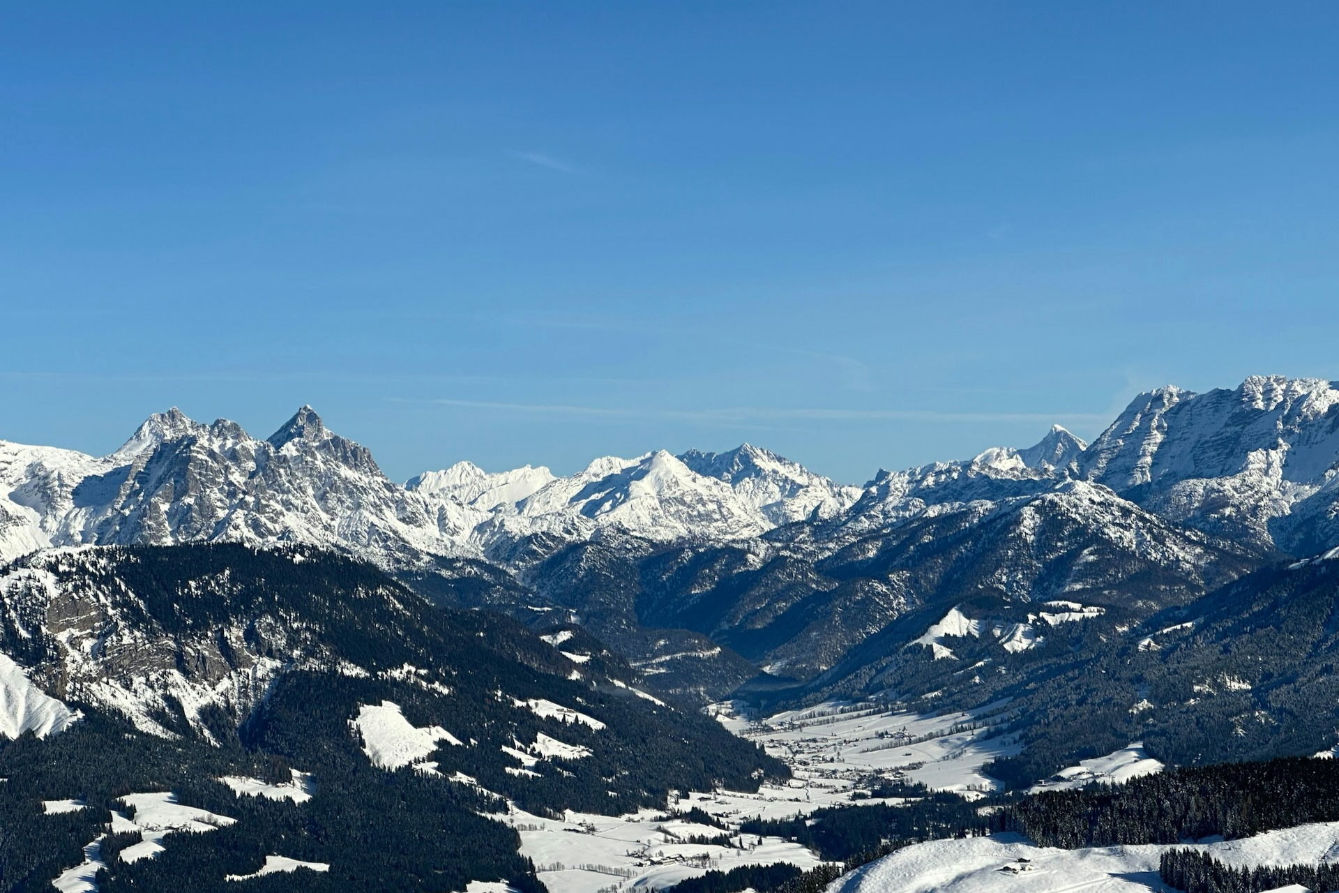 Alpenrundflug: Ausflug ins bayerisch-österreichische Alpenland