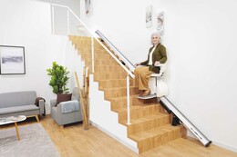 Treppenlift für Innen – S100 Classic/Comfort » TK Home Solutions