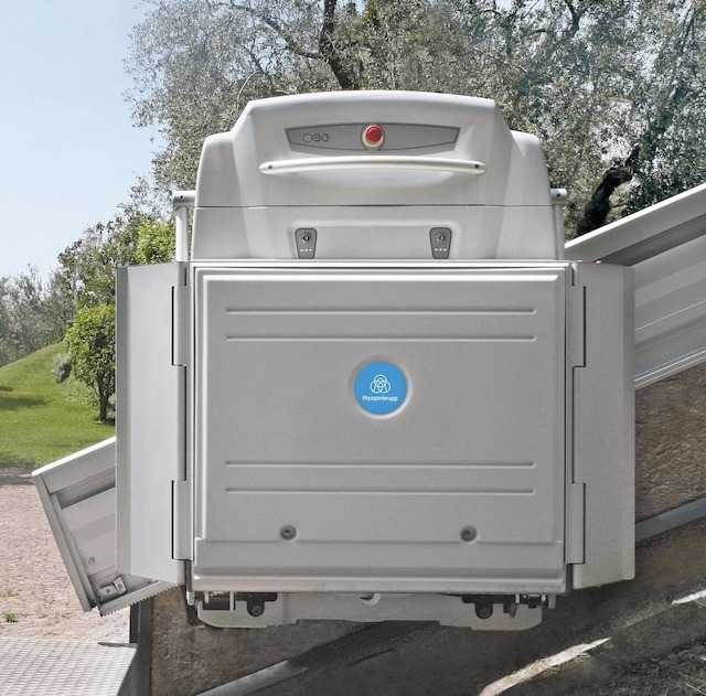 Der Plattformlift RPsp von thyssenkrupp. Dieser Rollstuhllift kann außen und innen verwendet werden. RPsP, Plattformlift, Treppenlift, barrierefrei