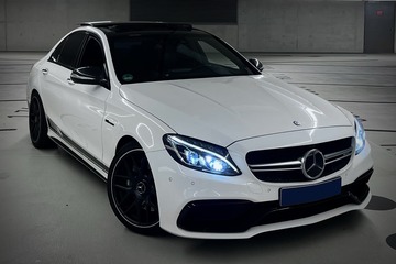 Mercedes C63 AMG mieten