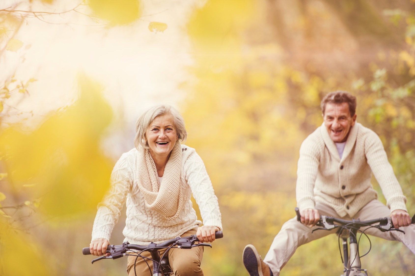 Rentner, Spaß, Senioren, Herbst, Fahrrad fahren