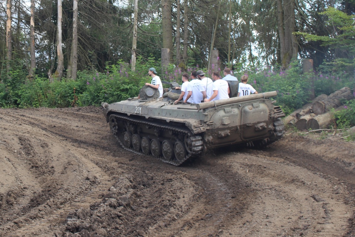 Mitfahren im Panzer: Gruppenticket