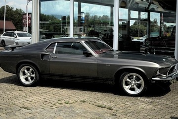 Ford Mustang Fastback mieten