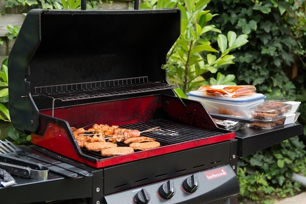Gasgrills bieten häufig zusätzliche Ablagetische Grillen, Gasgrill