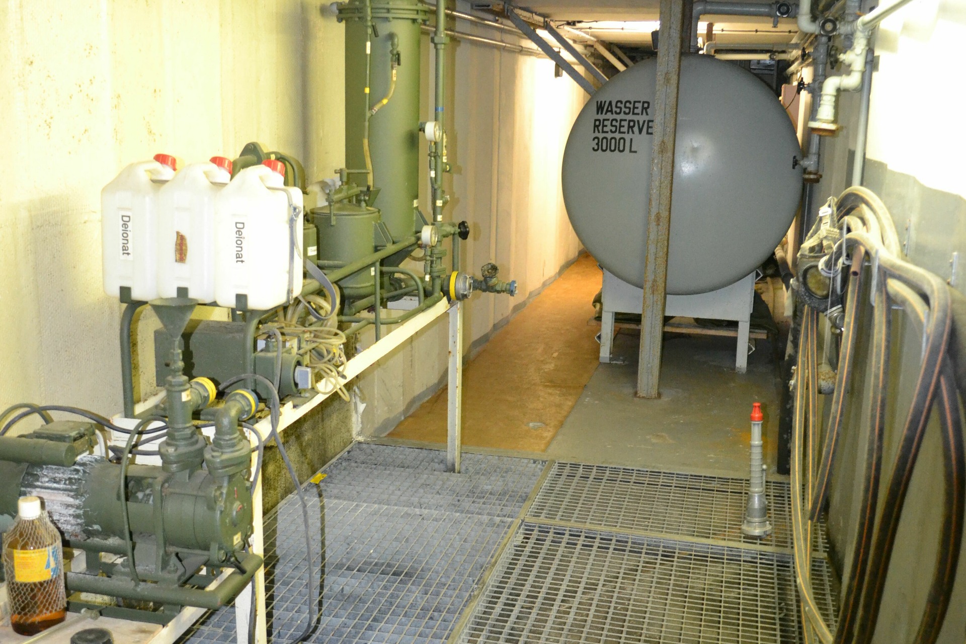 Übernachten im Stasi Bunker